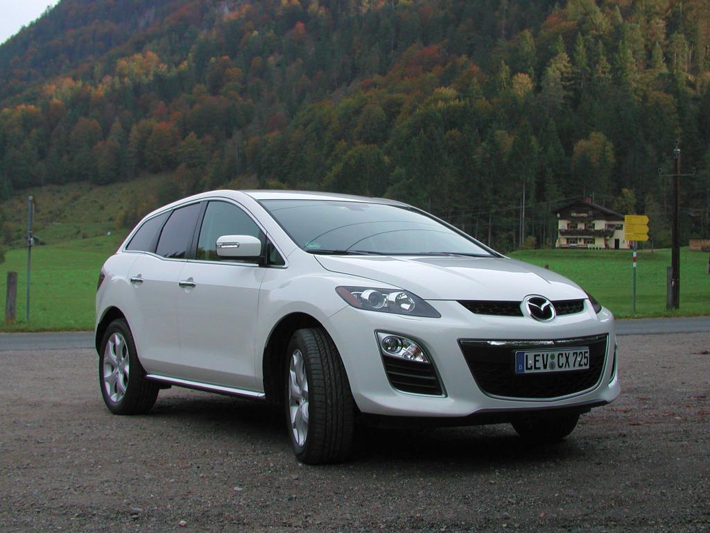 Mazda CX-7. 