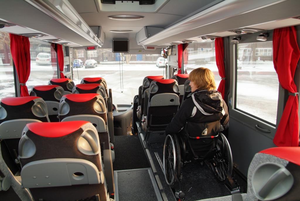 Mercedes-Benz Tourismo ab Werk behindertengerecht ausgestattet - Bild(6)