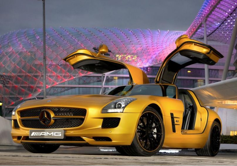Mercedes SLS AMG: Fertigung in Handarbeit startet - Bild(3) - Bild(3)