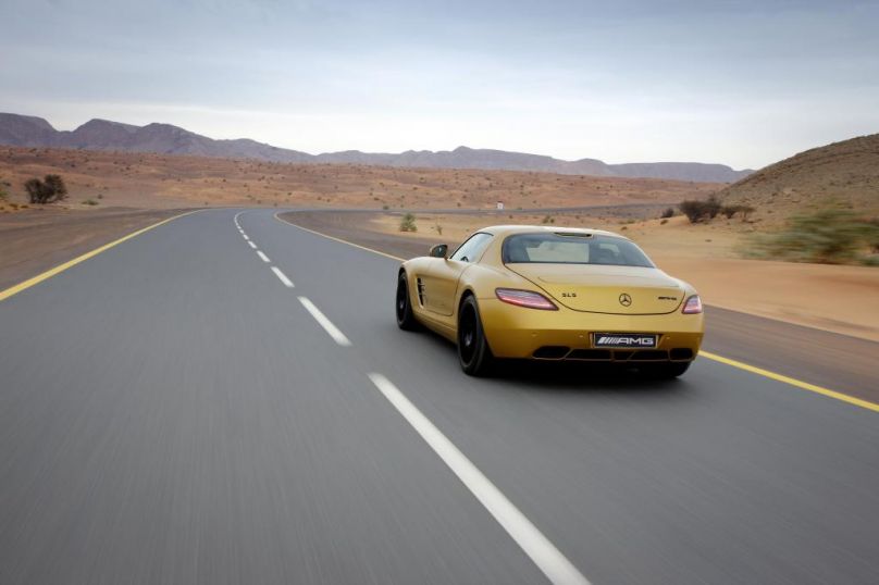 Mercedes SLS AMG: Fertigung in Handarbeit startet - Bild(6) - Bild(6)
