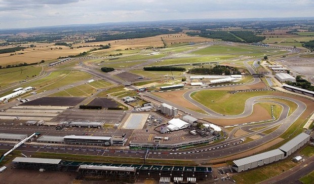 Silverstone im neuen Glanz: Aufr&uuml;sten f&uuml;r die Formel 1, umr&uuml;sten f&uuml;r die MotoGP