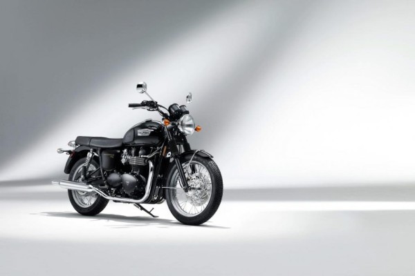 Triumph legt limitierte ''Black Edition'' der Bonneville T 100 SE auf 