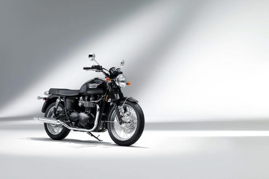 Triumph legt limitierte ''Black Edition'' der Bonneville T 100 SE auf 