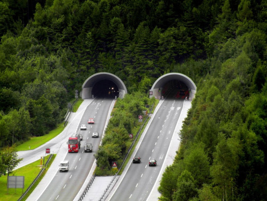 Wichtige Autobahneröffnungen 2010 in Europa