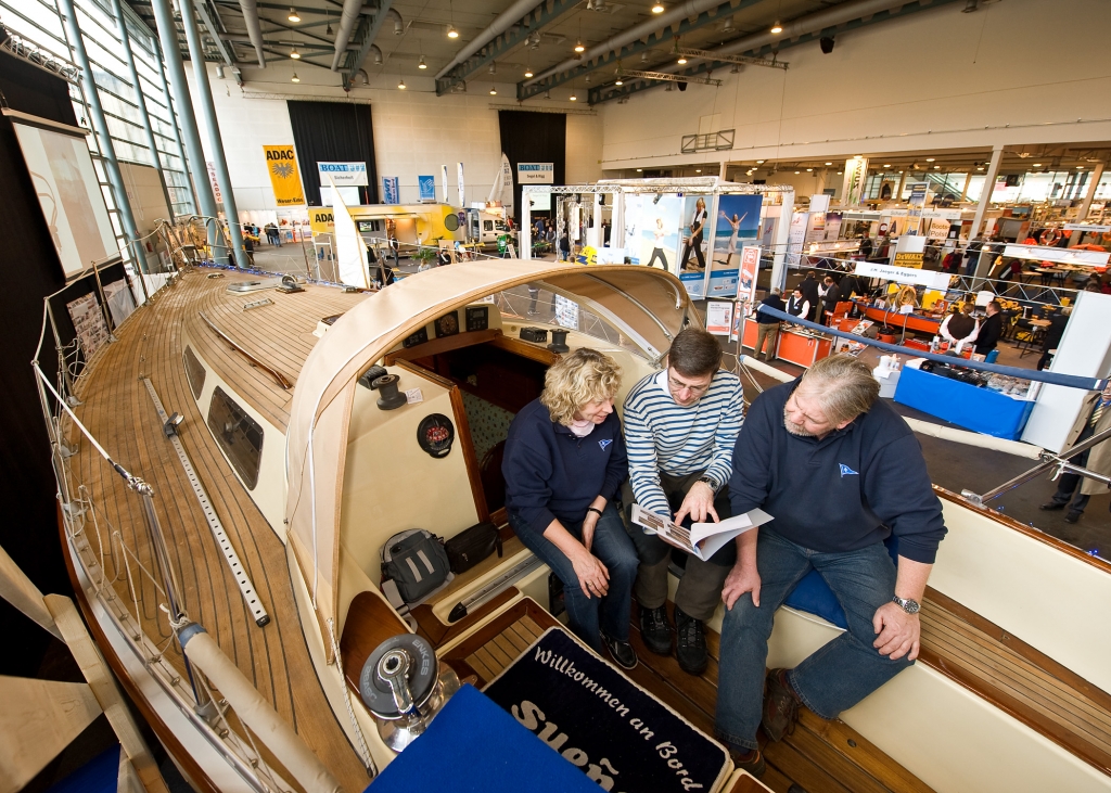 153 Unternehmen aus Deutschland, Holland, Dänemark, Österreich, Schweden, aus der Schweiz und Brasilien präsentieren auf der BOATFIT 2010 Boots-Klassiker sowie Ausrüstung und Zubehör für die Restaurierung. | Foto: Messe Bremen / Jan Rathke