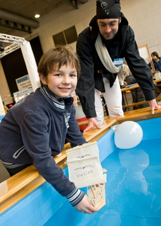 153 Unternehmen aus Deutschland, Holland, Dänemark, Österreich, Schweden, aus der Schweiz und Brasilien präsentieren auf der BOATFIT 2010 Boots-Klassiker sowie Ausrüstung und Zubehör für die Restaurierung. | Foto: Messe Bremen / Jan Rathke