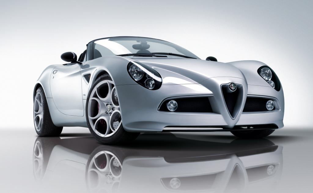 Alfa Romeo 8C Spider.