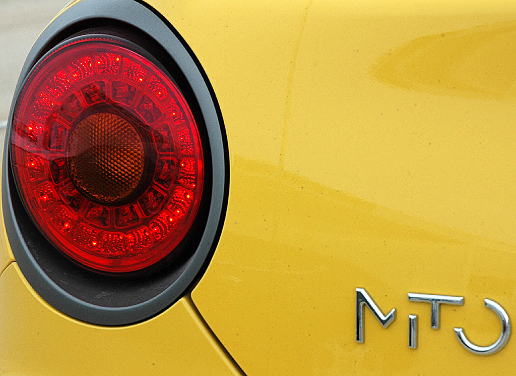 Alfa Romeo Mito Quadrifoglio Verde: Rückleuchte mit Schriftzug. 