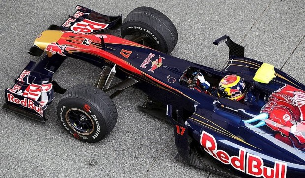 Alguersuari vorne, Regen &uuml;berschattet Test: Viel zu nass