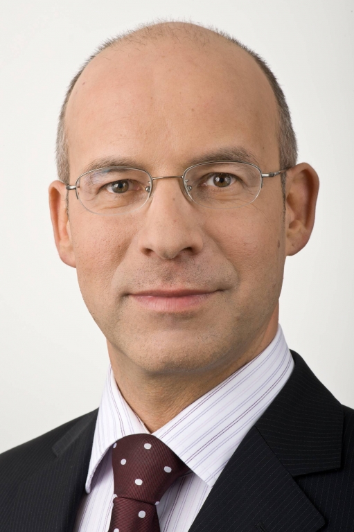 Andreas Serra: Auch Unternehmen mit kritischer Bonität sollen in wirtschaftlich angespannter Situation die Möglichkeit haben, ein Fahrzeug zu finanzieren.