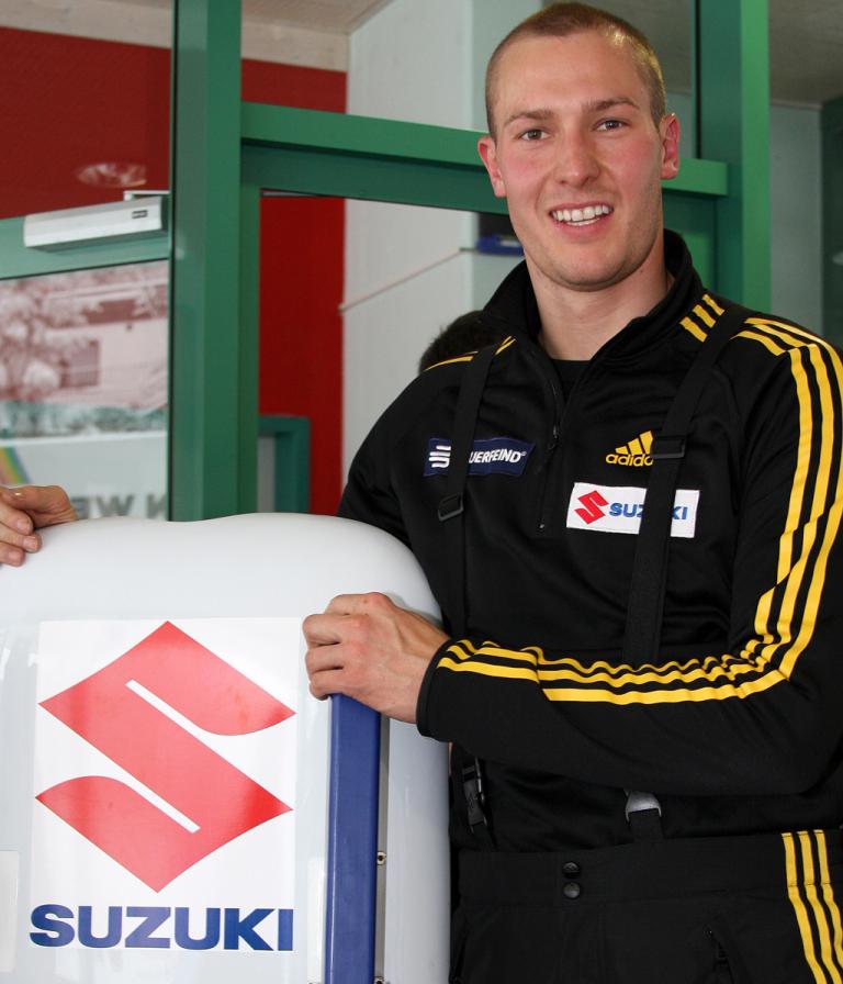Auto, Sport und Sponsoring: Beispiel Suzuki und Rennrodler David Möller