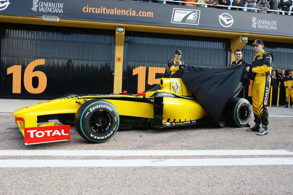 Boullier: Petrov ein Risiko: Speed ist vorhanden