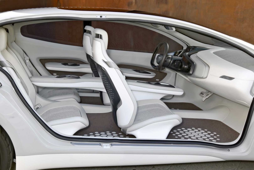 Chicago Auto Show: Weltpremiere der Studie Kia „Ray“ in Chicago