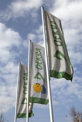 Dekra bietet Serviceportal für Berufskraftfahrer und Spediteure