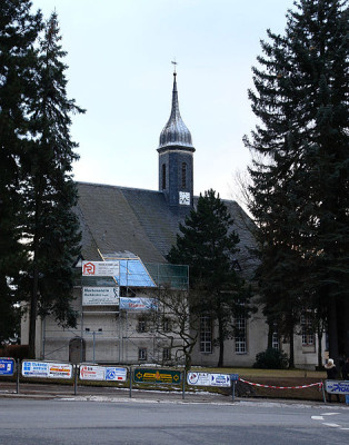 Die Kirche in Limbach Oberfrohna kurz nach der Bruchlandung (Bildquelle: Wikipedia.de)
