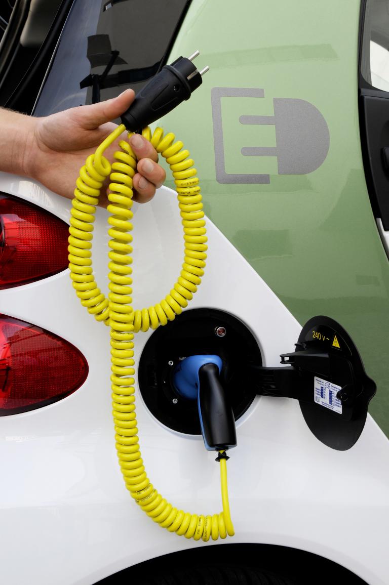 Elektromobilität mit einheitlichem Stecker