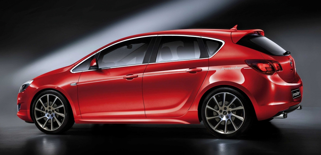 Genf 2010: Irmscher Opel Astra feiert Premiere in Genf