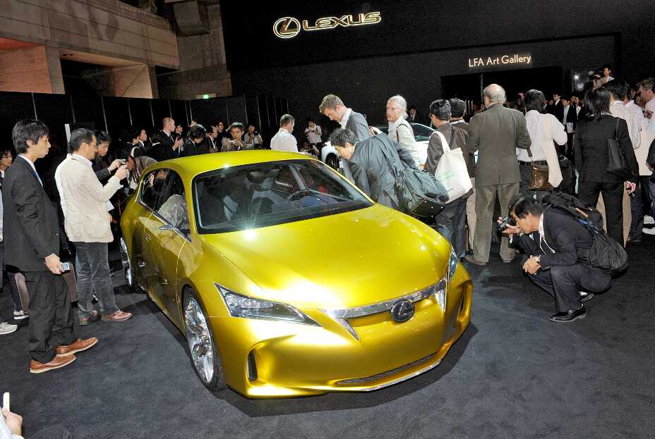 Genf 2010: Weltpremiere Lexus CT 200h – Kompaktlimousine mit Vollhybridantrieb