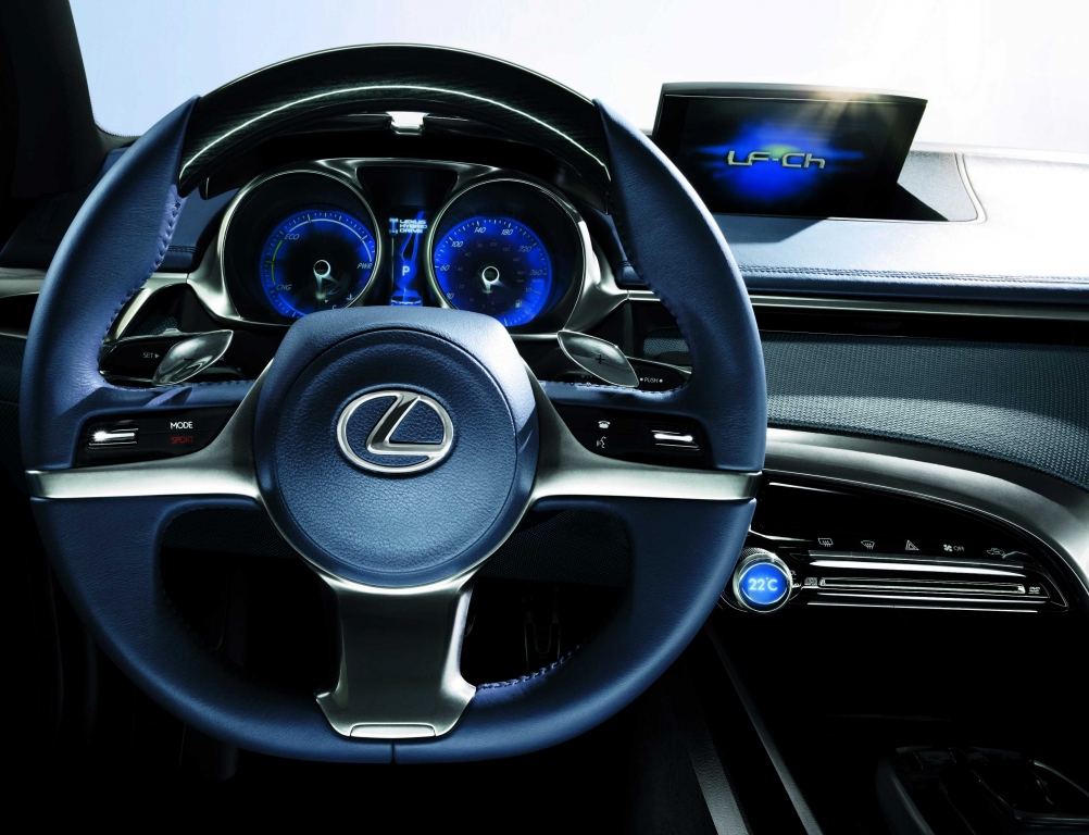 Genf 2010: Weltpremiere Lexus CT 200h – Kompaktlimousine mit Vollhybridantrieb