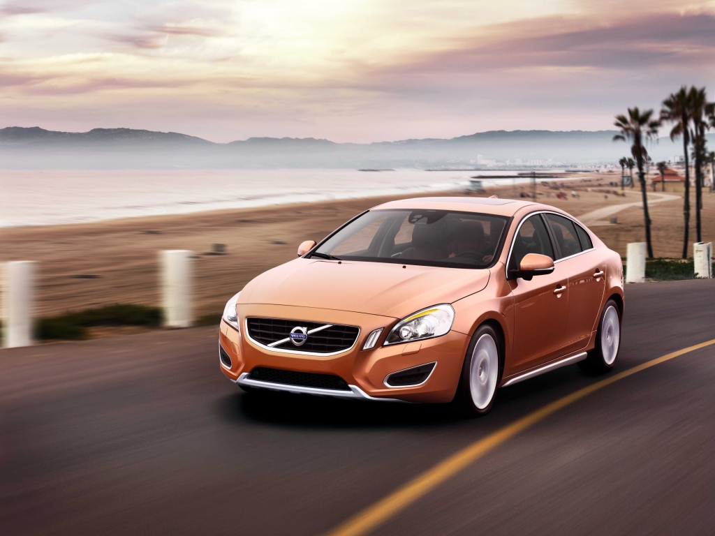 Genf 2010: Weltpremiere des Volvo S60 – Fußgängererkennung und neue GTDI-Benzin-Direkteinspritzer