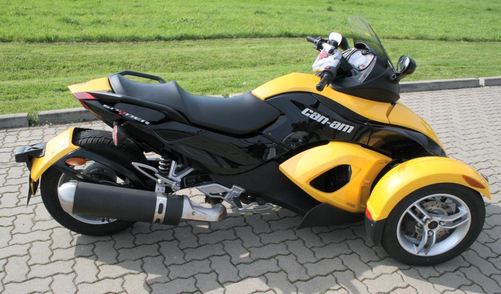 Genfer Salon 2010: Can-Am Spyder – der Motorrad-Roadster - Bild(13) - Bild(13)