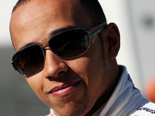 Hamilton arbeitet perfekt mit Button zusammen: Button tut McLaren gut
