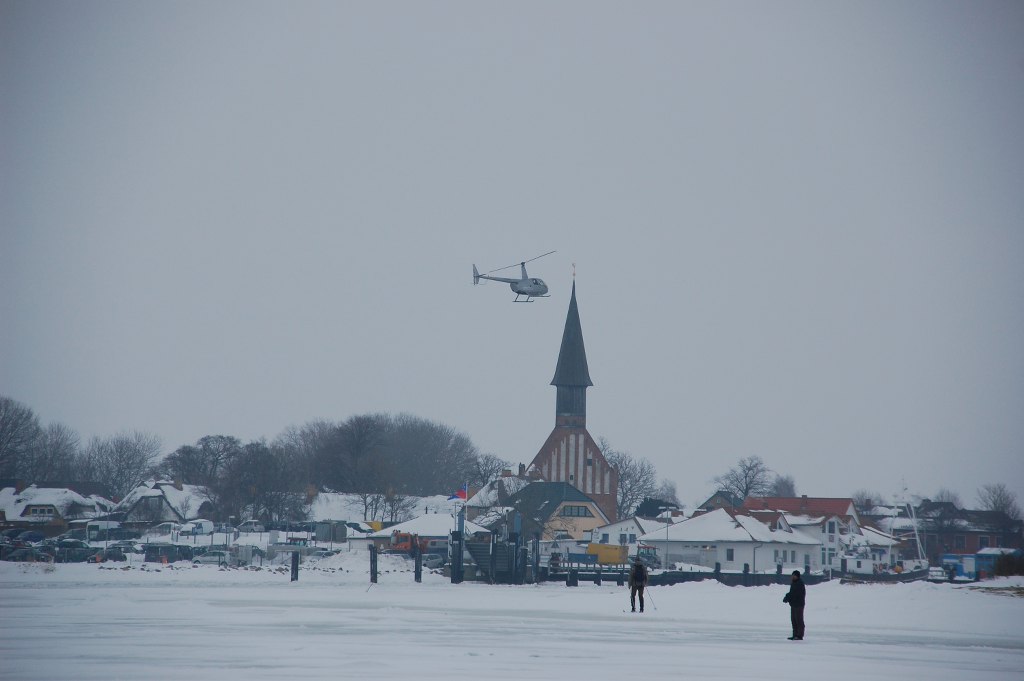 Hubschrauber oder Hovercraft?  - Der aubenteuerliche Weg nach Hidensee