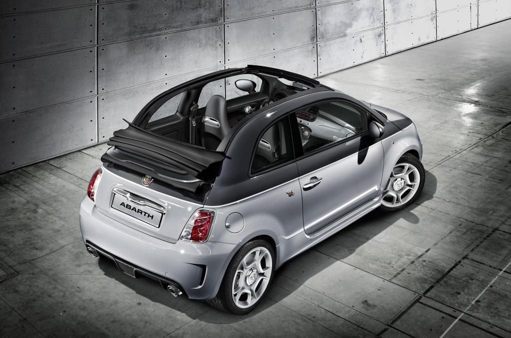 In Genf feiert der neue Abarth 500C seine Premiere.