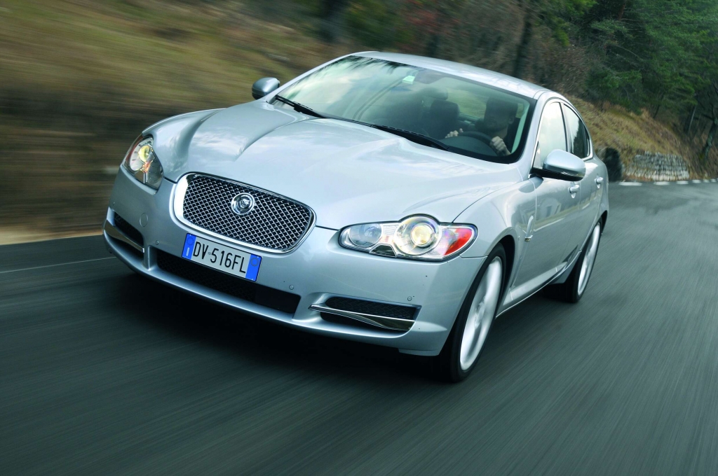 Jaguar XF mit neuen Motor- und Ausstattungsvarianten