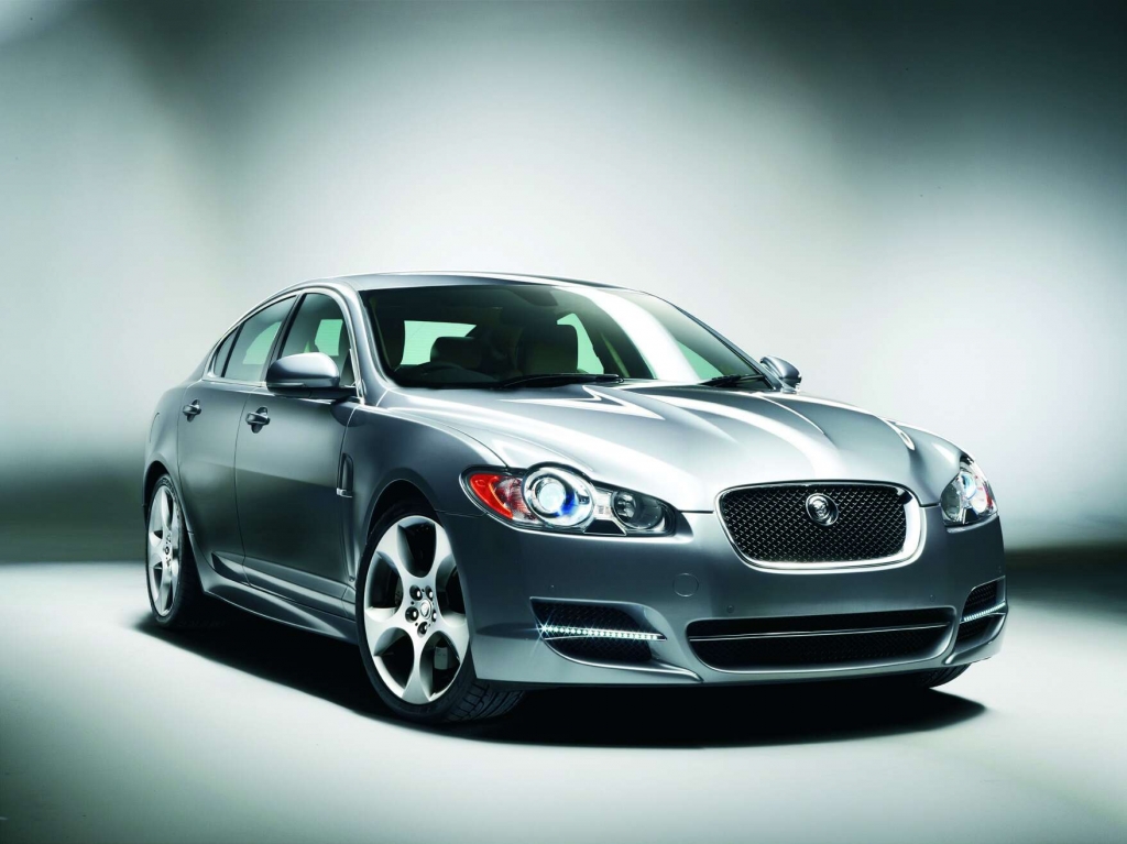Jaguar XF mit neuen Motor- und Ausstattungsvarianten
