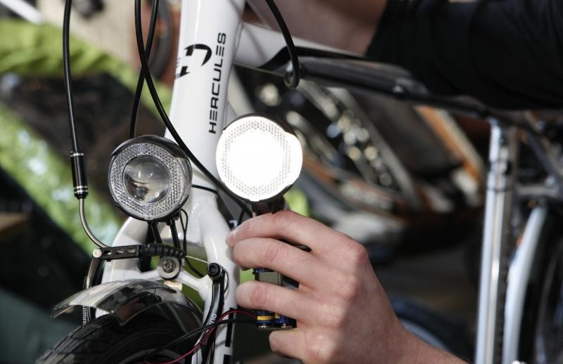 Lumotec Lyt macht Licht ans Fahrrad