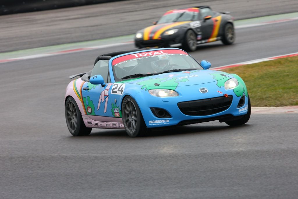 Mazda MX-5 Open Race.