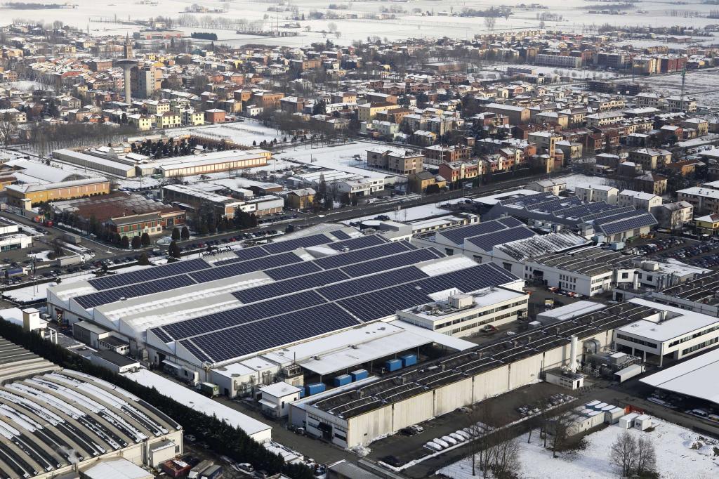 Mehr als eine Solar-''Steckdose'' bei Lamborghini