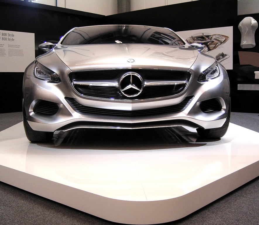 Mercedes F800 Style: Frontansicht. 