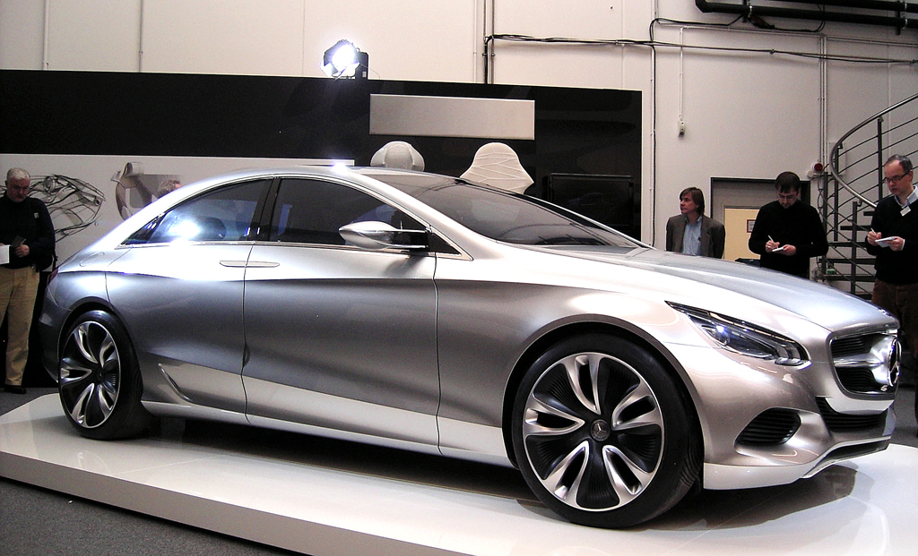 Mercedes F800 Style: Seitenansicht. 