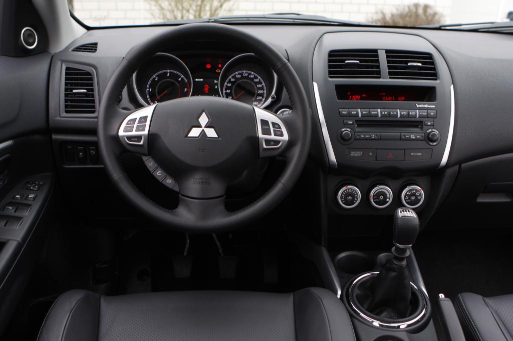 Mitsubishi ASX.