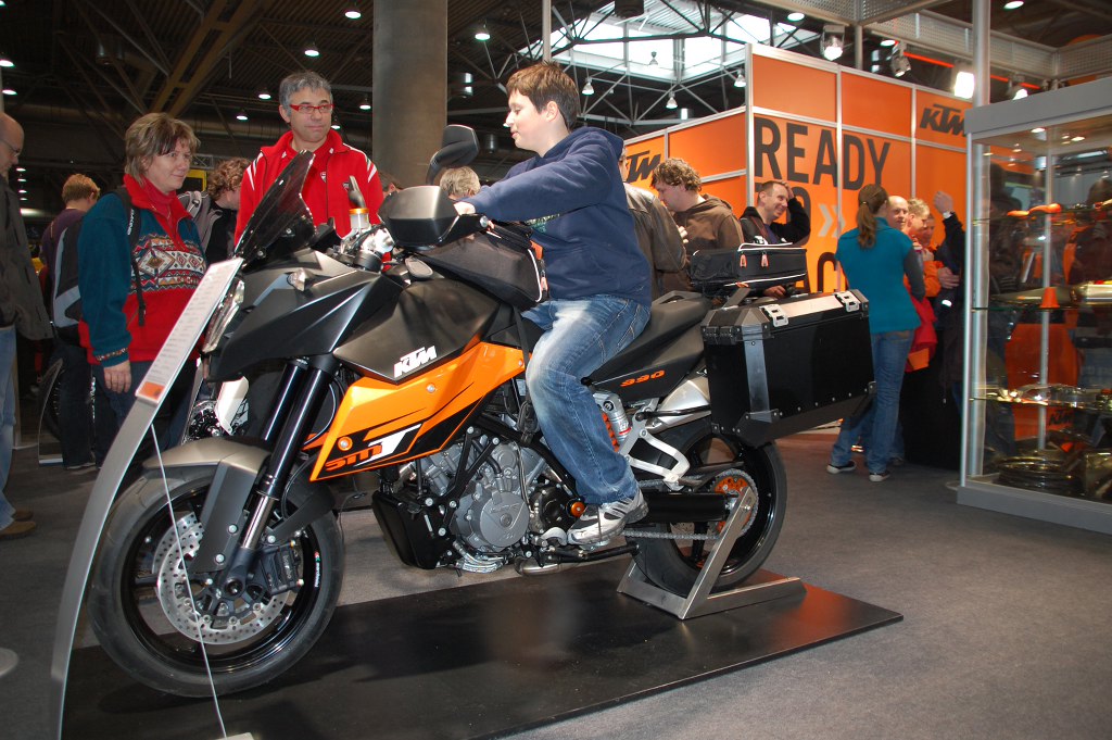 Motorrad Messe Leipzig 2010: KTM, Moto Guzzi & Roller