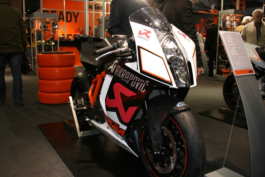 Motorrad Messe Leipzig 2010: KTM, Moto Guzzi und Roller
