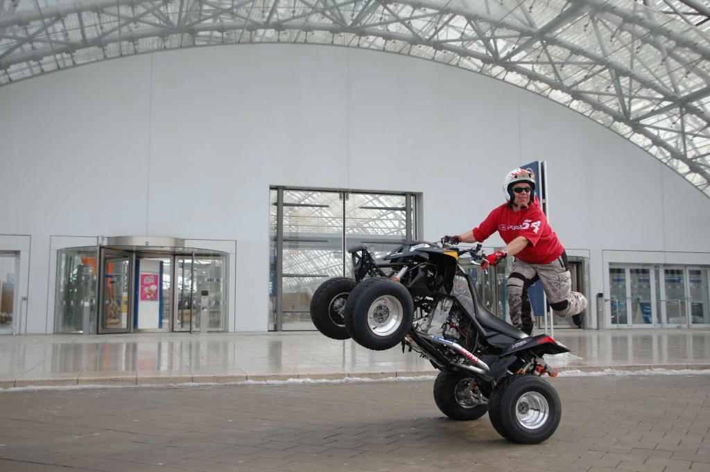 Motorrad Messe Leipzig 2010 ist eröffnet: Premierenfeuerwerk in sächsischer Biker-Metrople