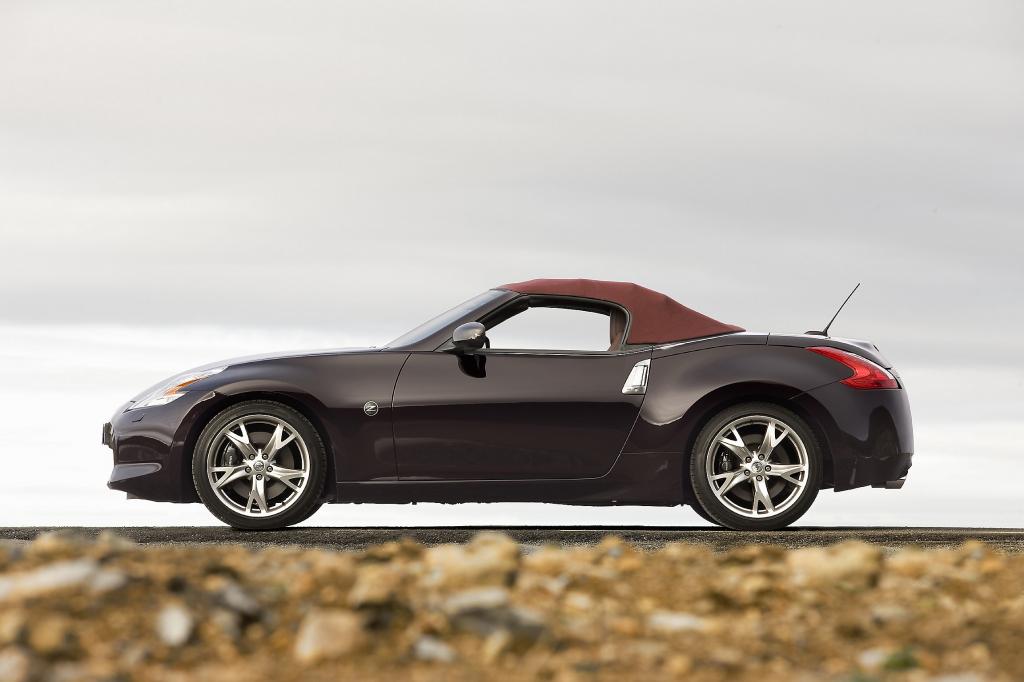 Nissan 370 Z Roadster.