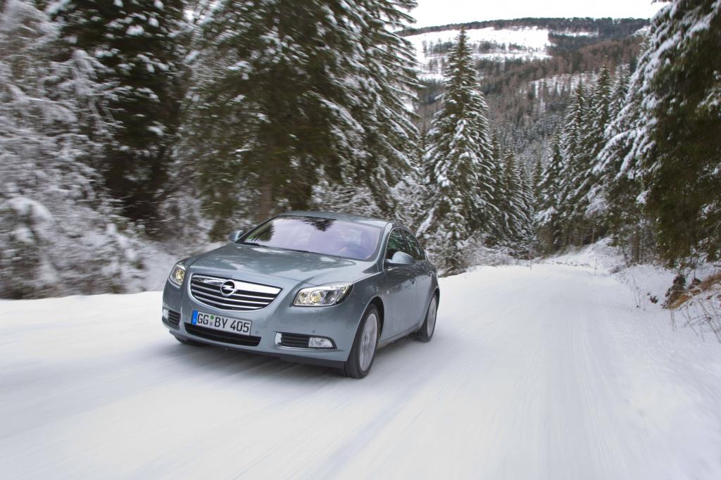 Opel Insignia: Sicheres Fahren mit adaptiven Allradantrieb