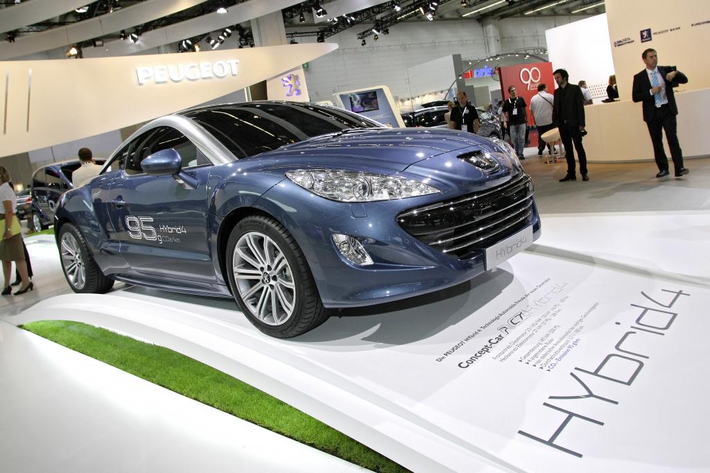 Peugeot RCZ Hybrid.