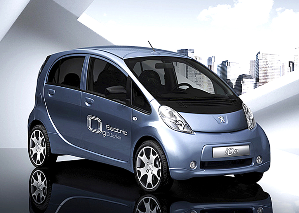 Peugeot-Stromer I: Elektro iOn auf Mitsubishis i-Miev-Basis. 