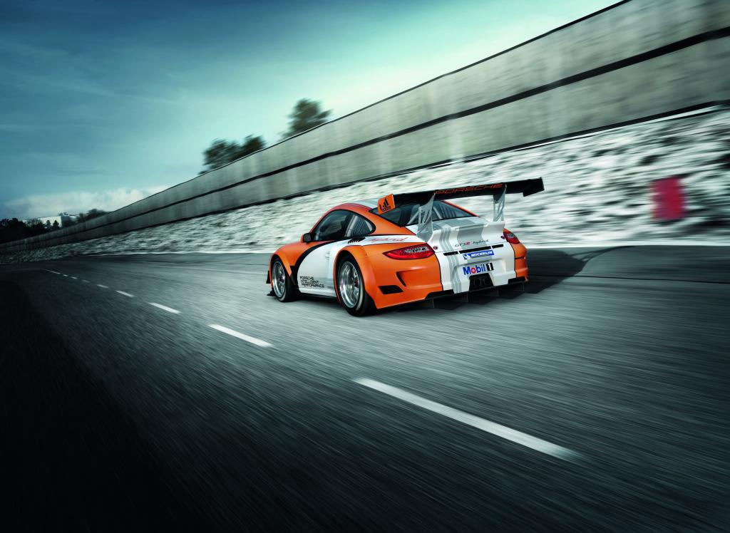 Porsche 911 GT3 R Hybrid.