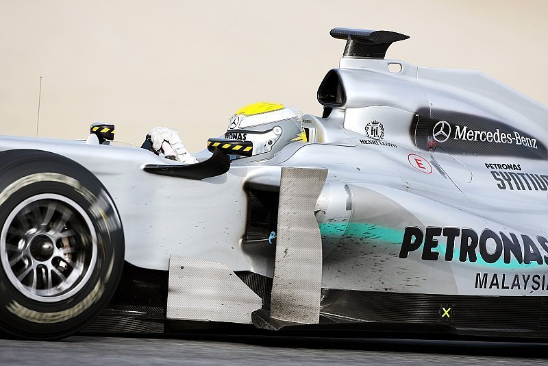Rosberg f&auml;hrt Bestzeit in Barcelona: Leichter Regen