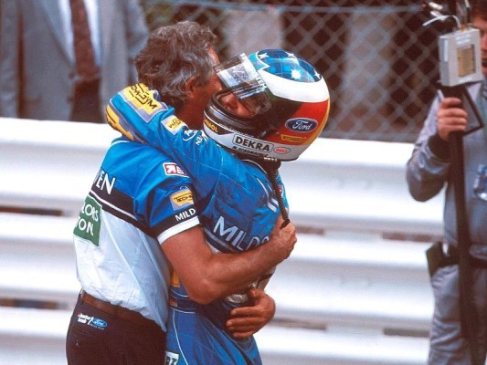 Schumacher: Kein Problem mit Briatore: Er kann zur&uuml;ckkommen