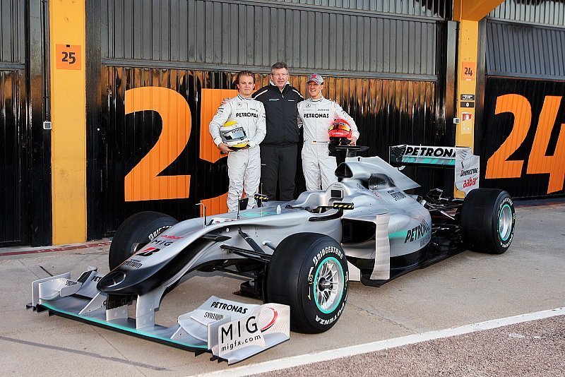 Schumachers und Rosbergs neues Auto: Mercedes stellt Boliden vor