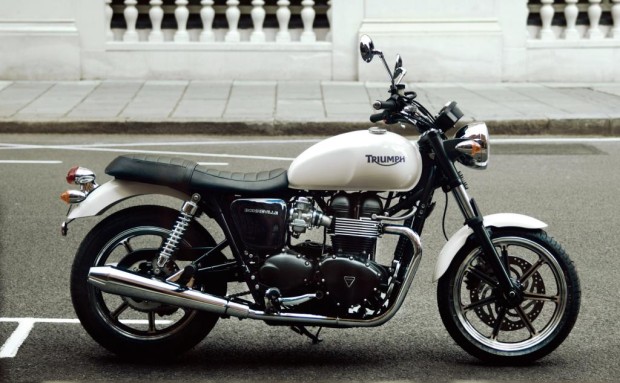 Triumph bietet Einsteigern kostenlos 34-PS-Drosselkit an
