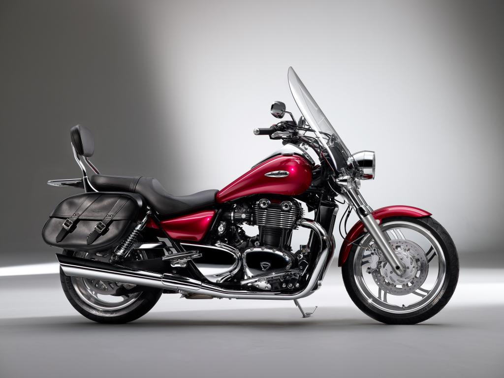 Triumph bietet die Thunderbird als Touring-Sonderedition an