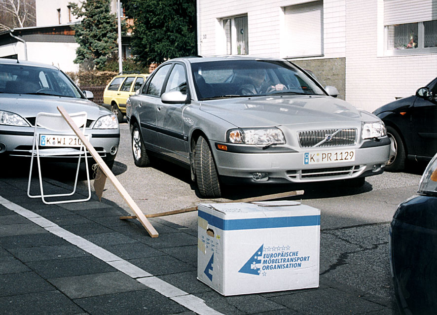 Urteil: Privat aufgestellte Halteverbotsschilder ohne Rücksprache rechtswidrig